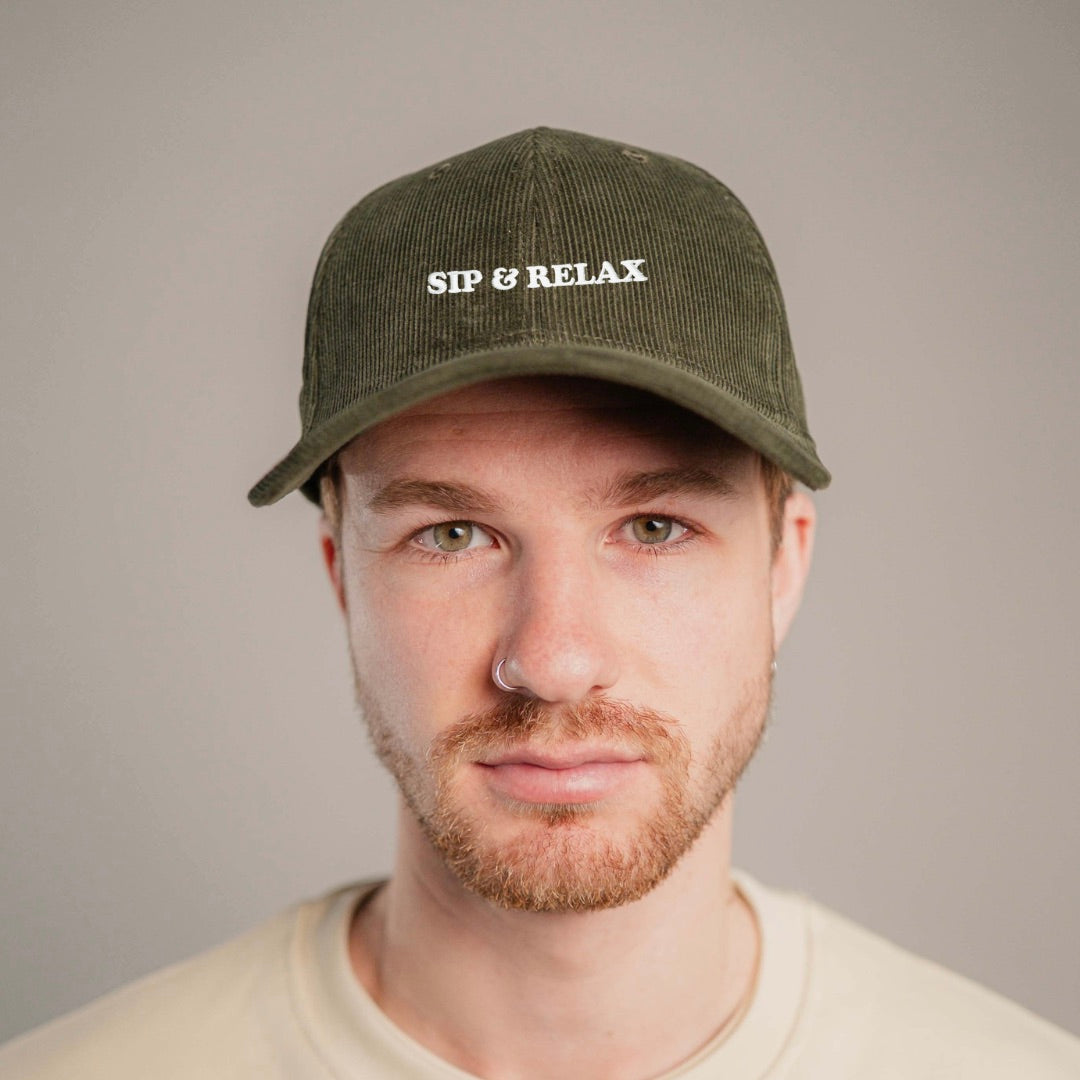 Fashion Drinks Cap „Sip & Relax“ (dunkelgrün) | Fashion Drinks | Kappe für den Sommer