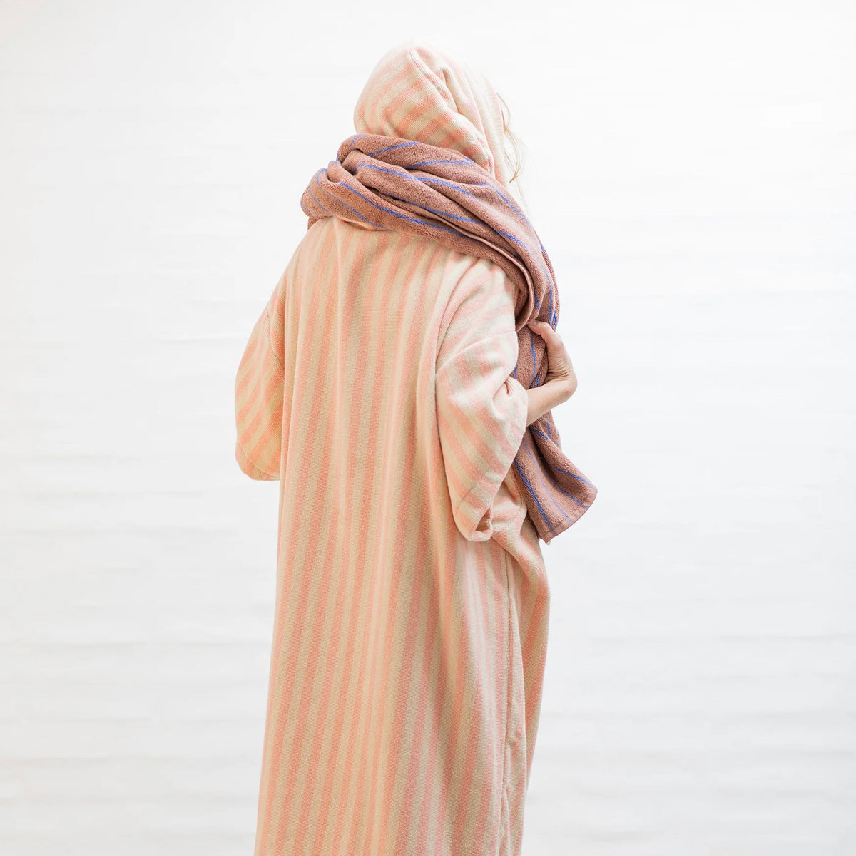 BONGUSTA Poncho „Naram Tropical & Creme L/XL“ | Locker & bequem | Bongusta