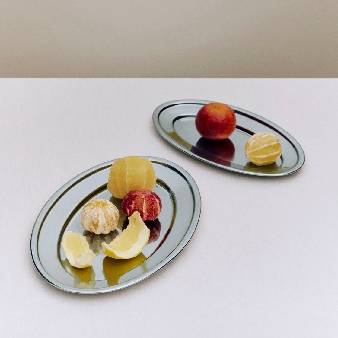 HAY Tablett „Essential Steel Oval Dish Medium“ | Edelstahl | HAY