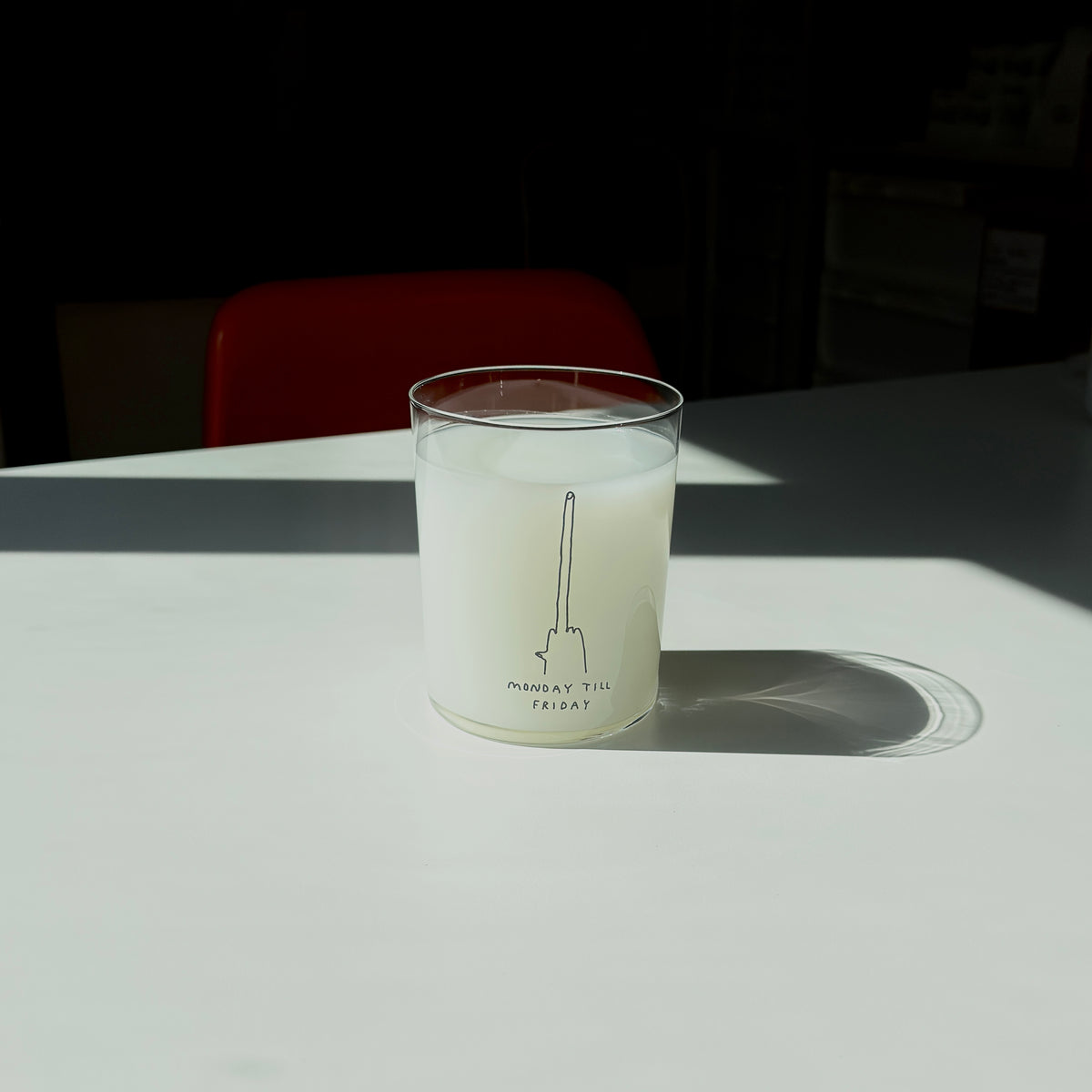 YAHYA Studio Glas „Monday till Friday“ (L) | Alltag in Glasform | YAHYA Studio