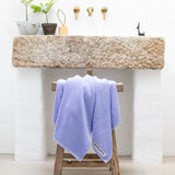 BONGUSTA Badelaken „Naram Lavender Blue 100×150 cm“ | Pastellig & groß | BONGUSTA