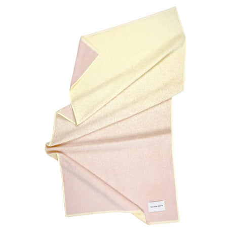 Maison Deux Badetuch “Gradient Buttergelb Rosa” 70x140 cm | Maison Deux