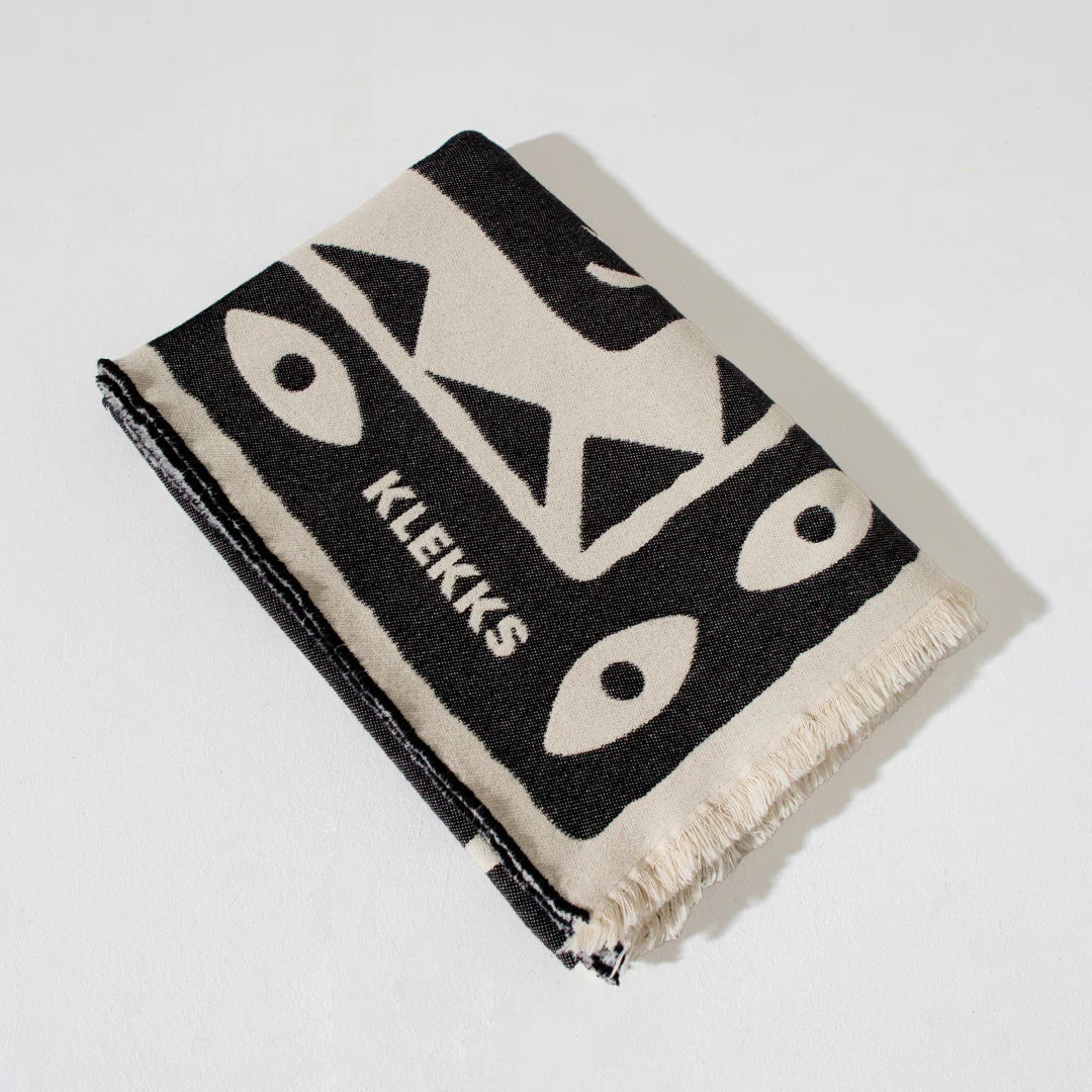 Klekks Decke „Klekks No. 26“ | Weiche Baumwolle mit grafischem Design | Klekks