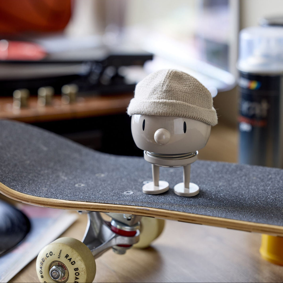 Hoptimist Hoptimist “Hipster” Latte | Wackelfigur | Hoptimist
