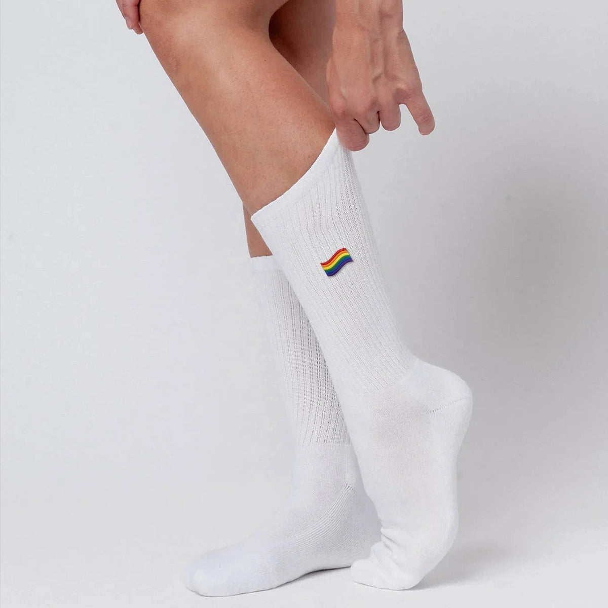 Fashion Drinks Bio-Baumwollsocken “Pride Flag” | Pride Statement | Fashion Drinks