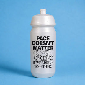 Viel Spass Studio Trinkflasche “Pace Doesn't Matter” 500 ml | Viel Spass Studio