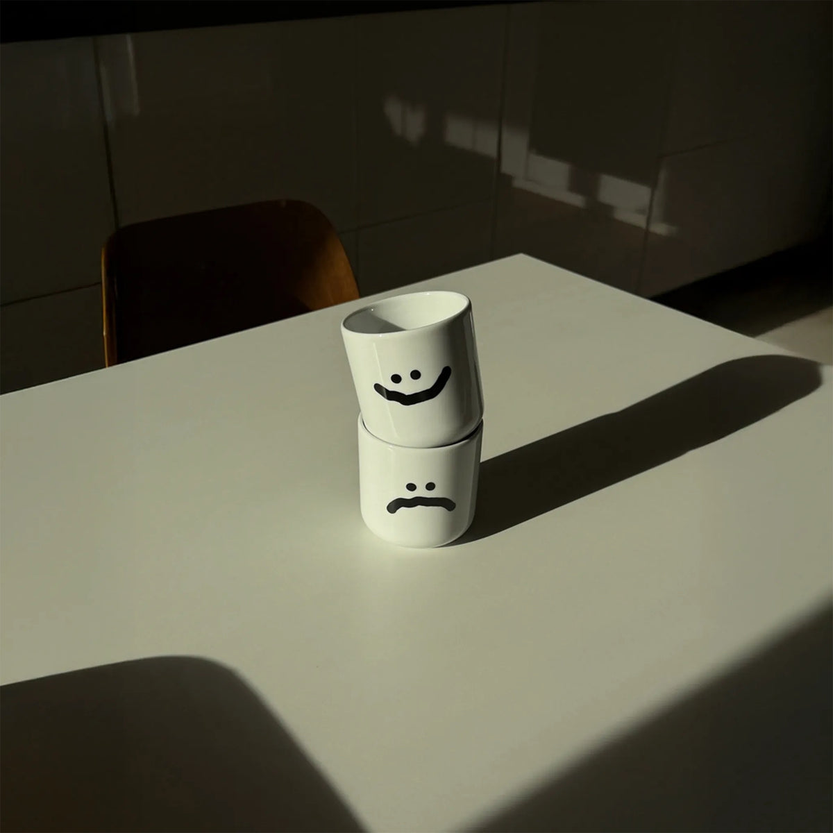 YAHYA Studio Becher „Bipolar“ | Humorvolle Tasse für besondere Momente | YAHYA Studio