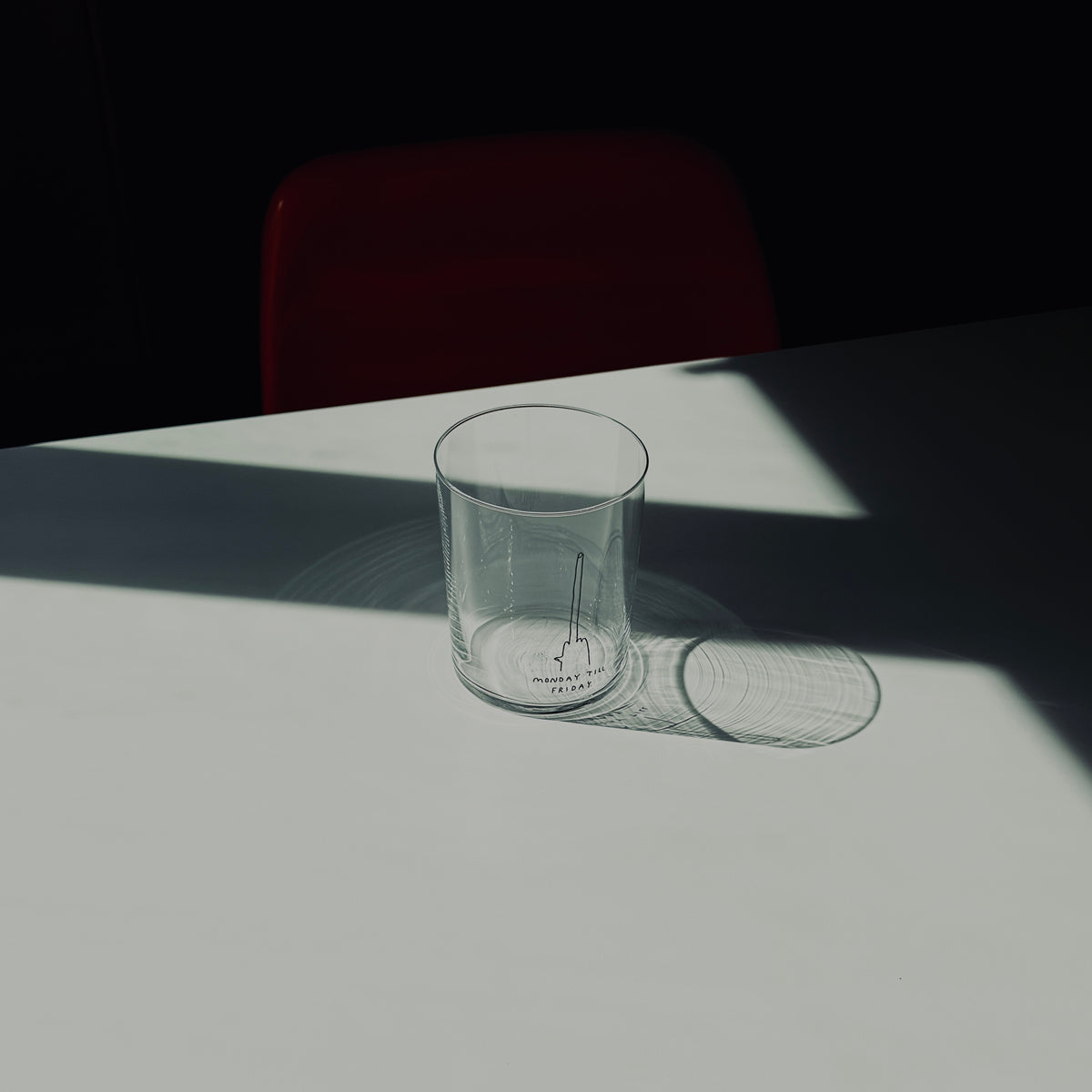 YAHYA Studio Glas „Monday till Friday“ (L) | Alltag in Glasform | YAHYA Studio