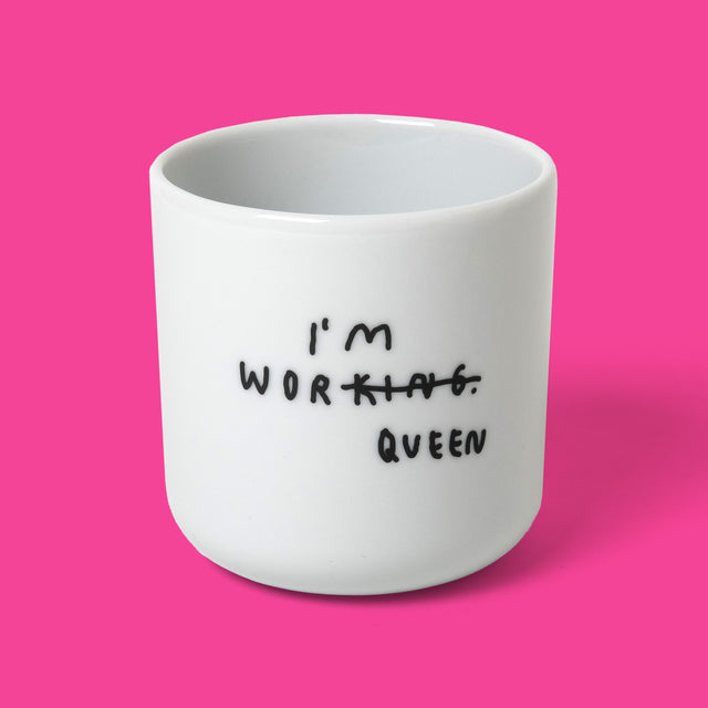 YAHYA Studio Becher „I'm Workqueen“ | Für Power-Frauen, die alles geben | YAHYA Studio