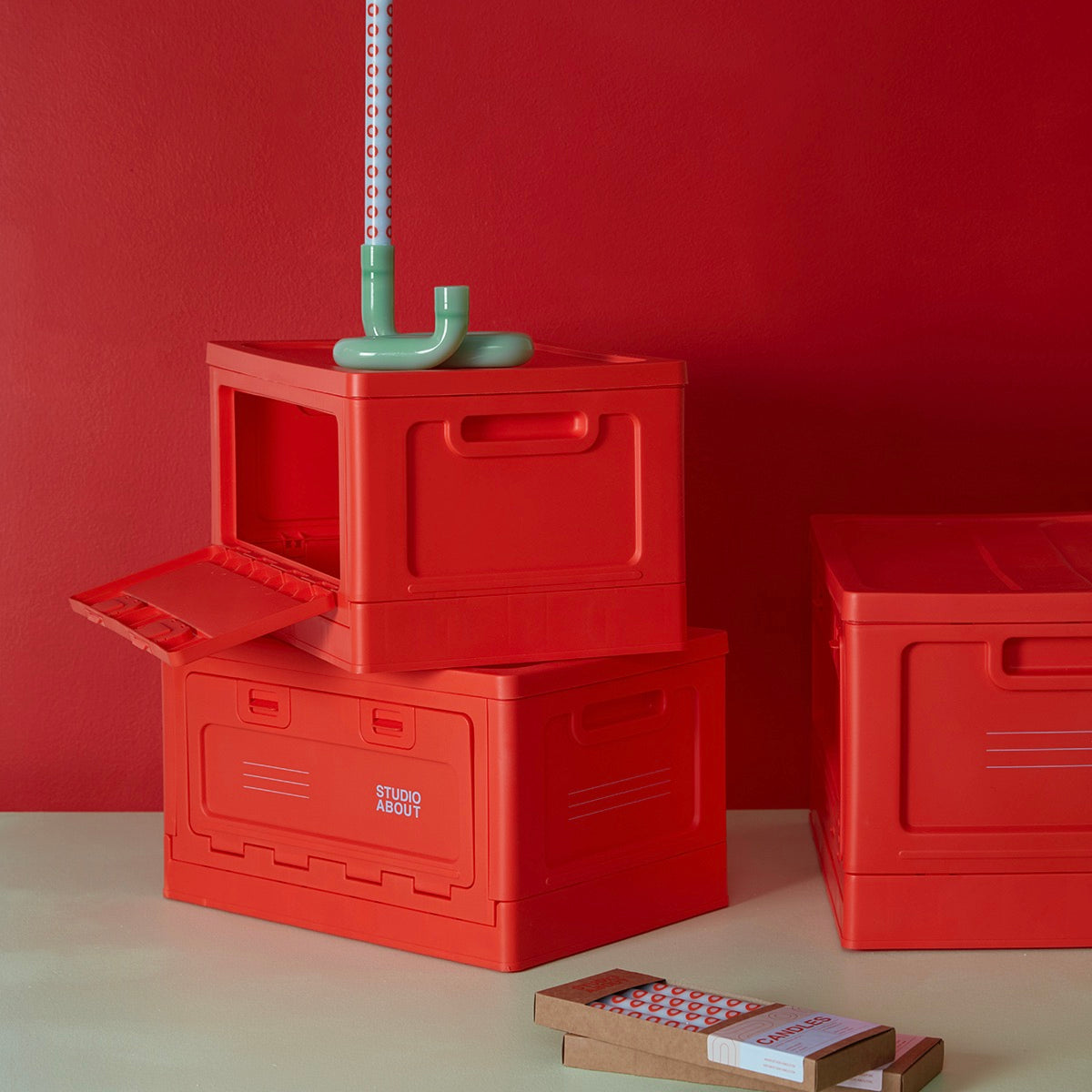 Studio About Aufbewahrungsbox Studio About "Large" | Red Kunststoff | Eyecatcher & Vielseitig