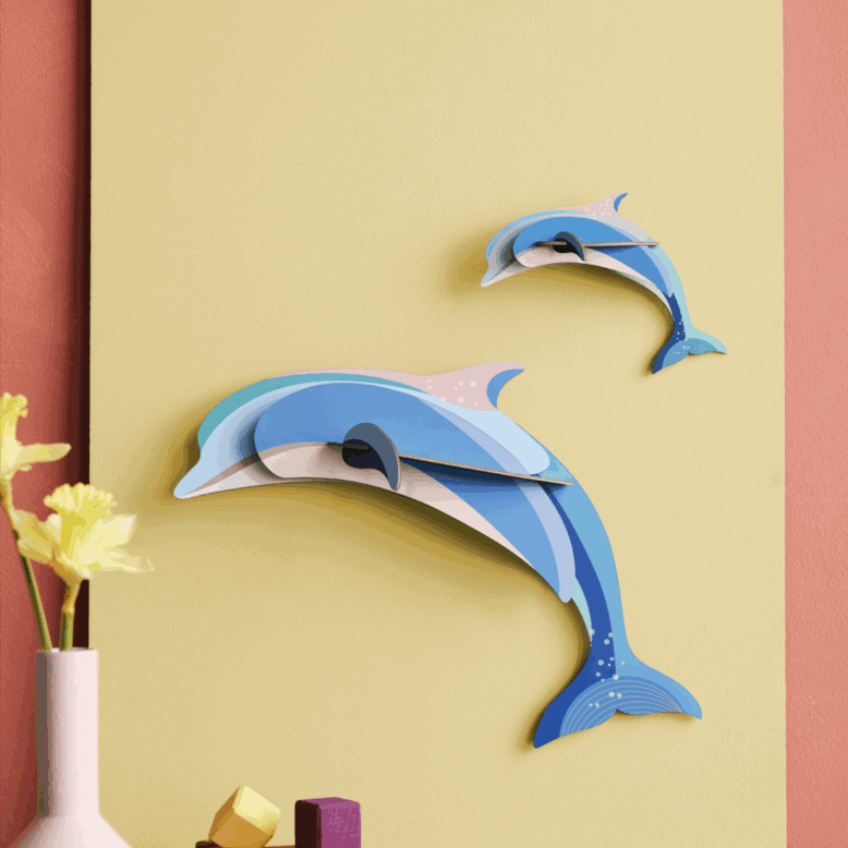 studio ROOF Wanddeko studio ROOF “Dolphin Couple” | Verspielte Delfin-Deko aus Karton