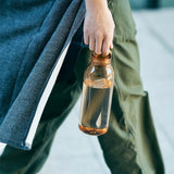 KINTO Trinkflasche "Water Bottle" Amber 950ml | Minimalistisch & Funktional | KINTO